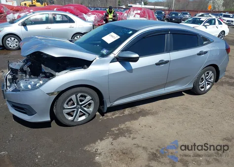 2017 Honda Civic Lx z USA, uszkodzony, nr VIN 2HGFC2F53HH513655
